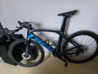 Trek Madone SLR 7 Disc Road Bike