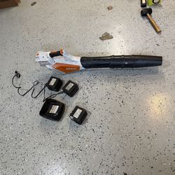 Stilh Blower With 3 Batteries And 2 Chargers