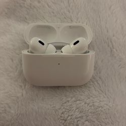 AirPods Pro (1st Gen) – Clean & Fully Working