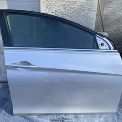 Car Door - Hyundai Sonata 2011 to 2014 - Right Front Passenger