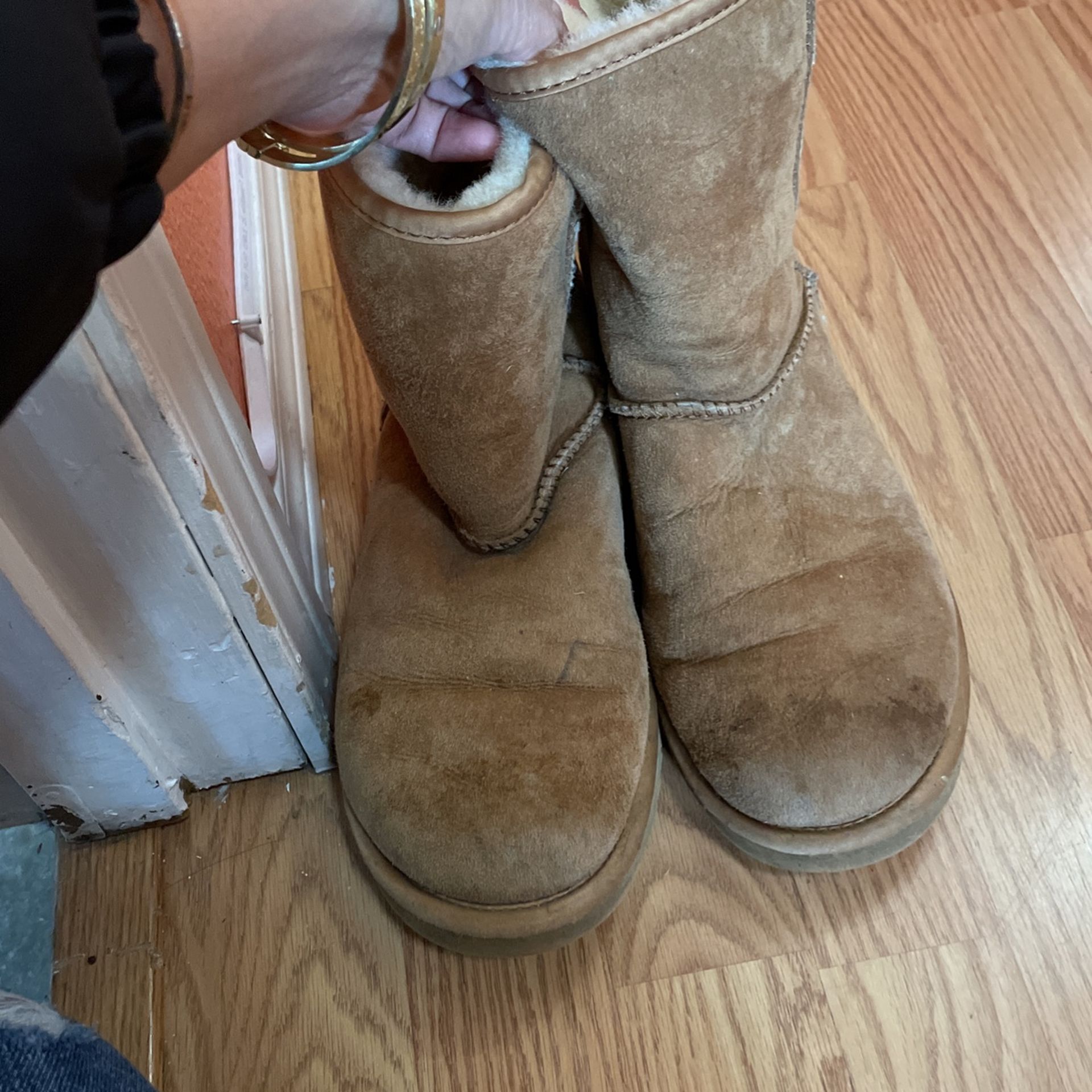 Ugg