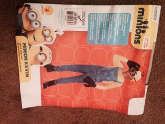 Minions size 8 y10