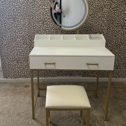 Brand New Makeup Vanity Desk with Mirror and Lights, Makeup Vanity Set with Drawers, Small Dressing Up Table, 3 Lighting Modes Dresser Desk and Cushio