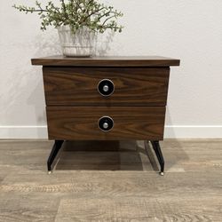 STELLAR nightstand - 2 drawers - 1970’s - original hardware - delivery available
