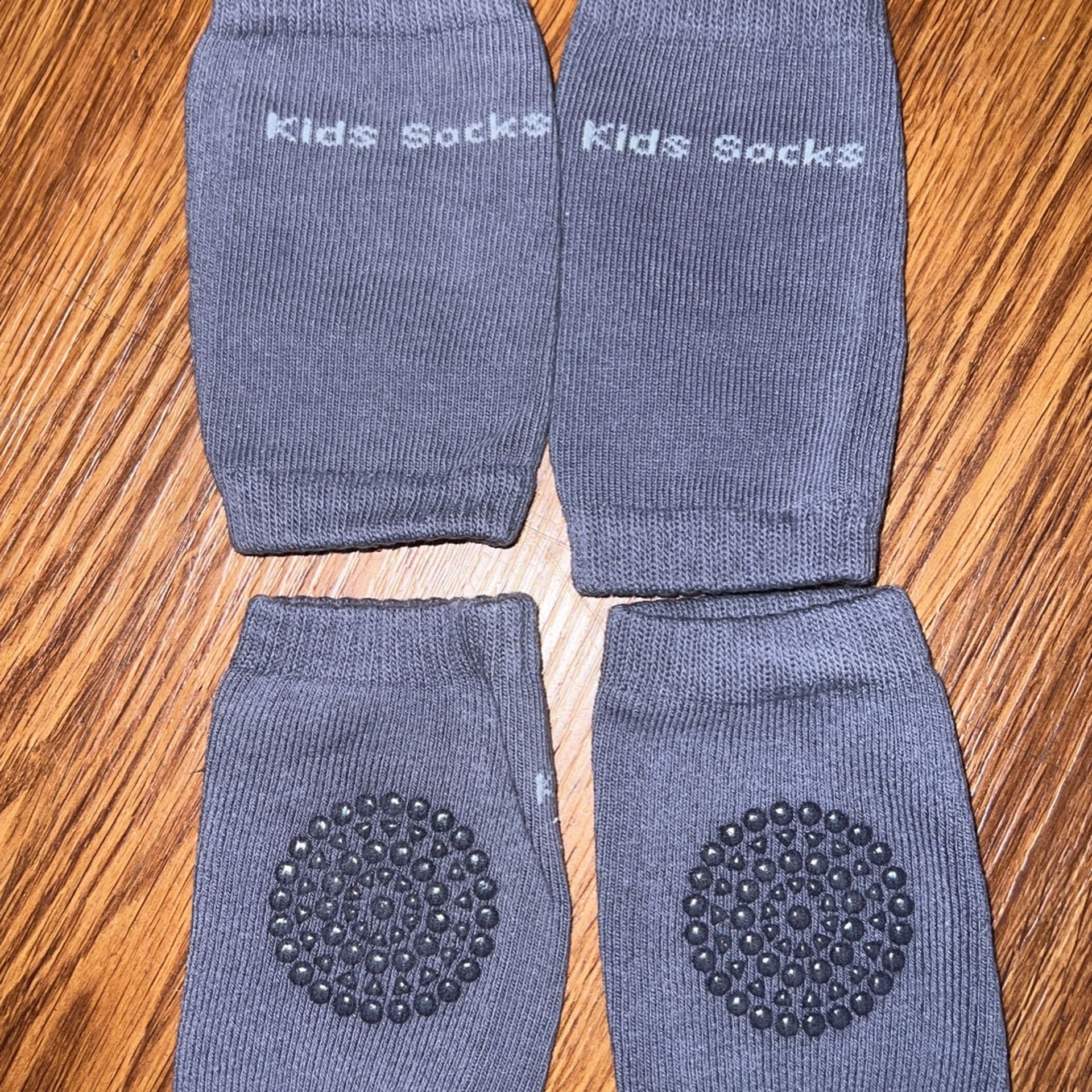 BABY KNEE PROTECTION SOCKS
