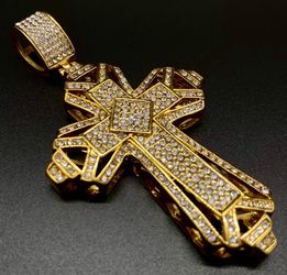 Pendant Stainless Steel 18K Gold Plated With Cubic Zirconia