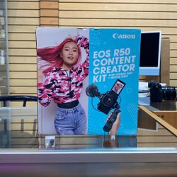 Canon EOS R50 Creator Kit