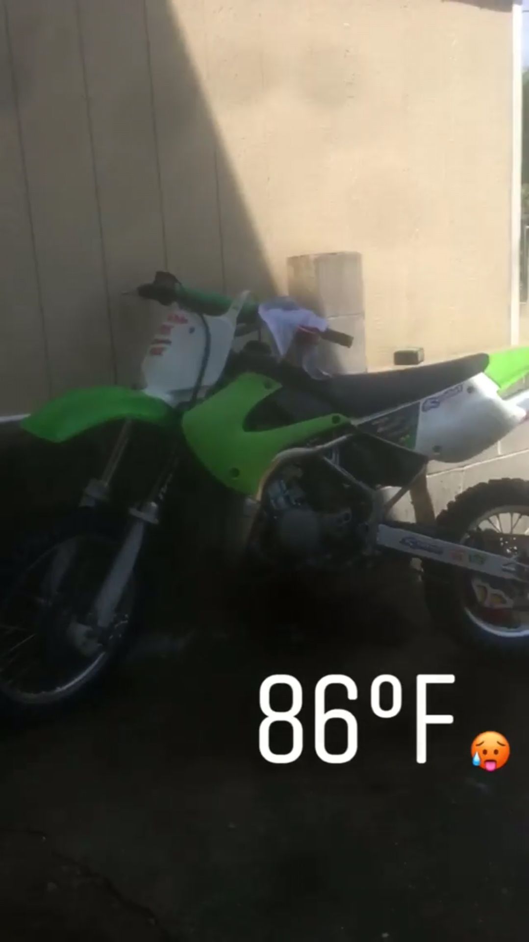 KX85 wit title