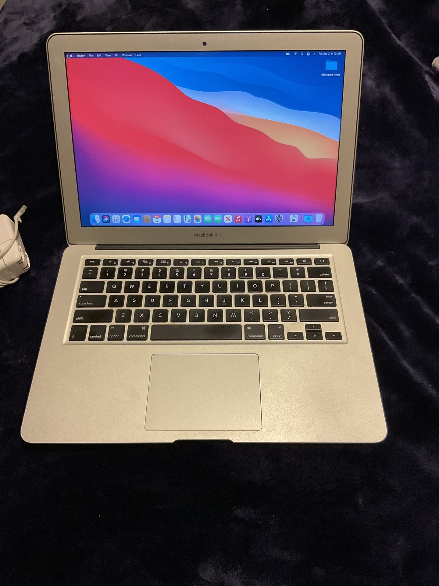 MacBook Air {read Details}