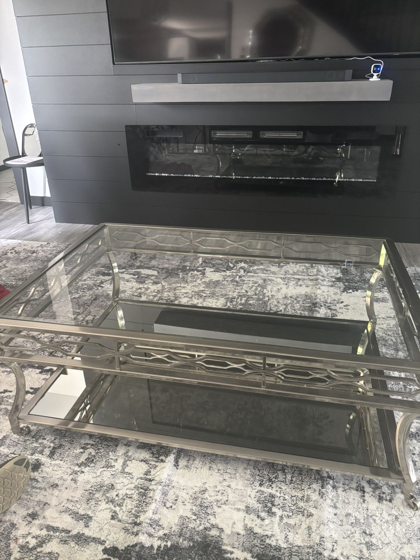 Living Room Table And Side Tables