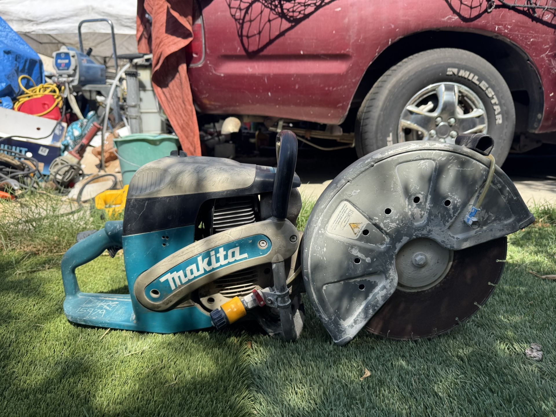 Makita Concrete Saw 14” 