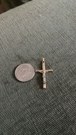 14k gold cross pendant
