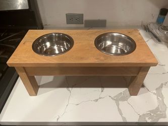 New elevated wood stand with stainless steel bowls for dogs