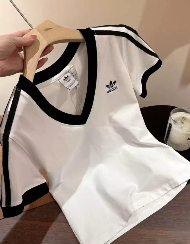 adidas casual V-neck short-sleeved T-shirt
