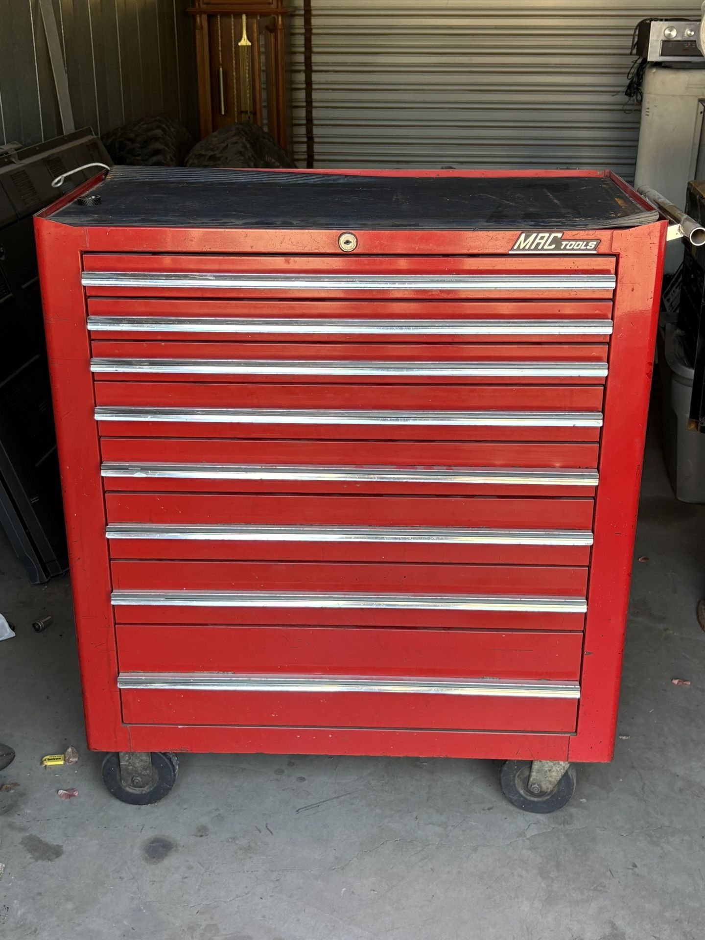 MAC TOOLS Tool Box With Tools