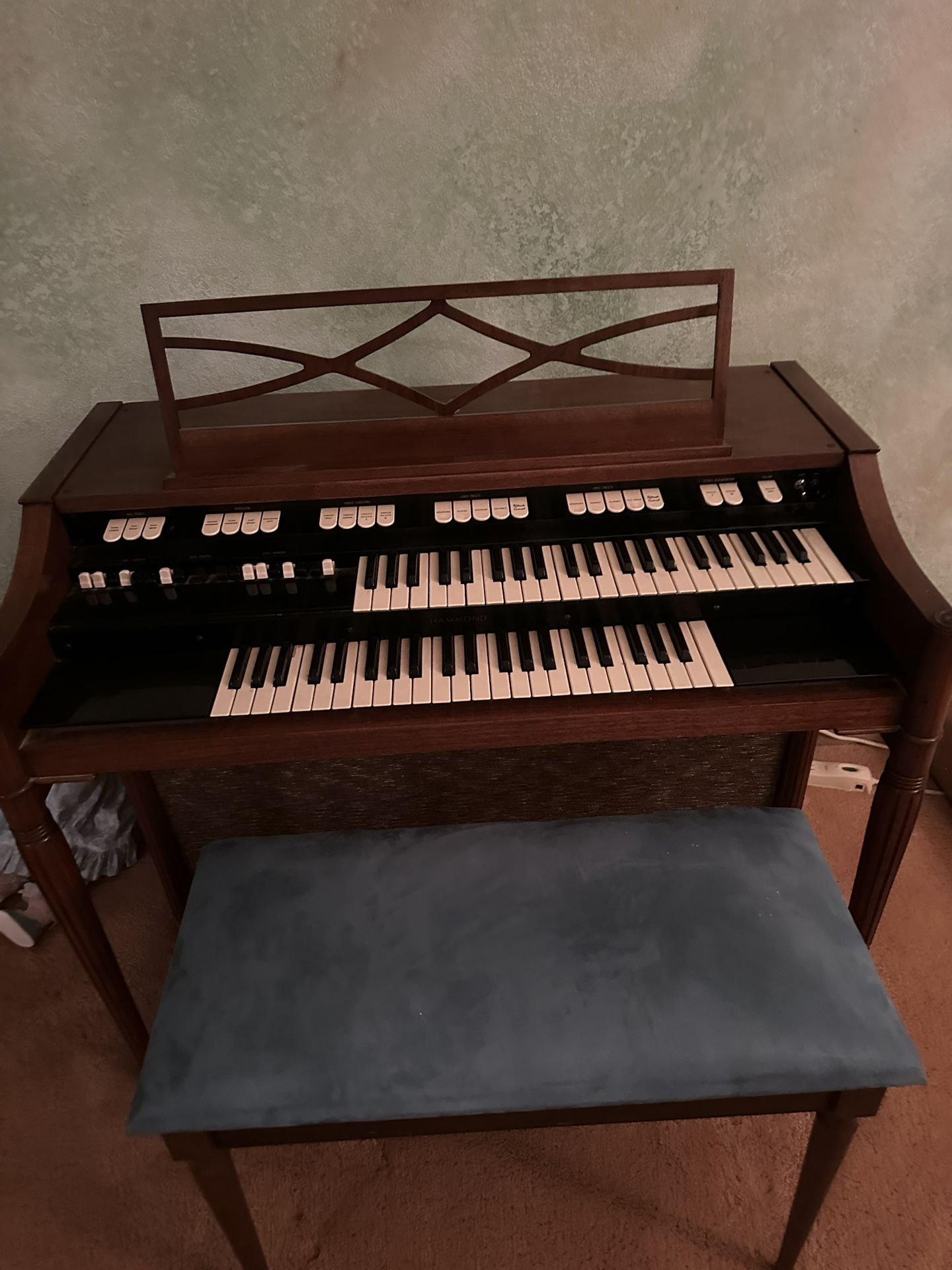 Hammond M-3 Tonewheel Organ w/ Bench – Works Great