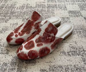 Alepel sophisticated hand-painted loafers, size 9
