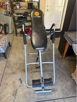 Foldable inversion table