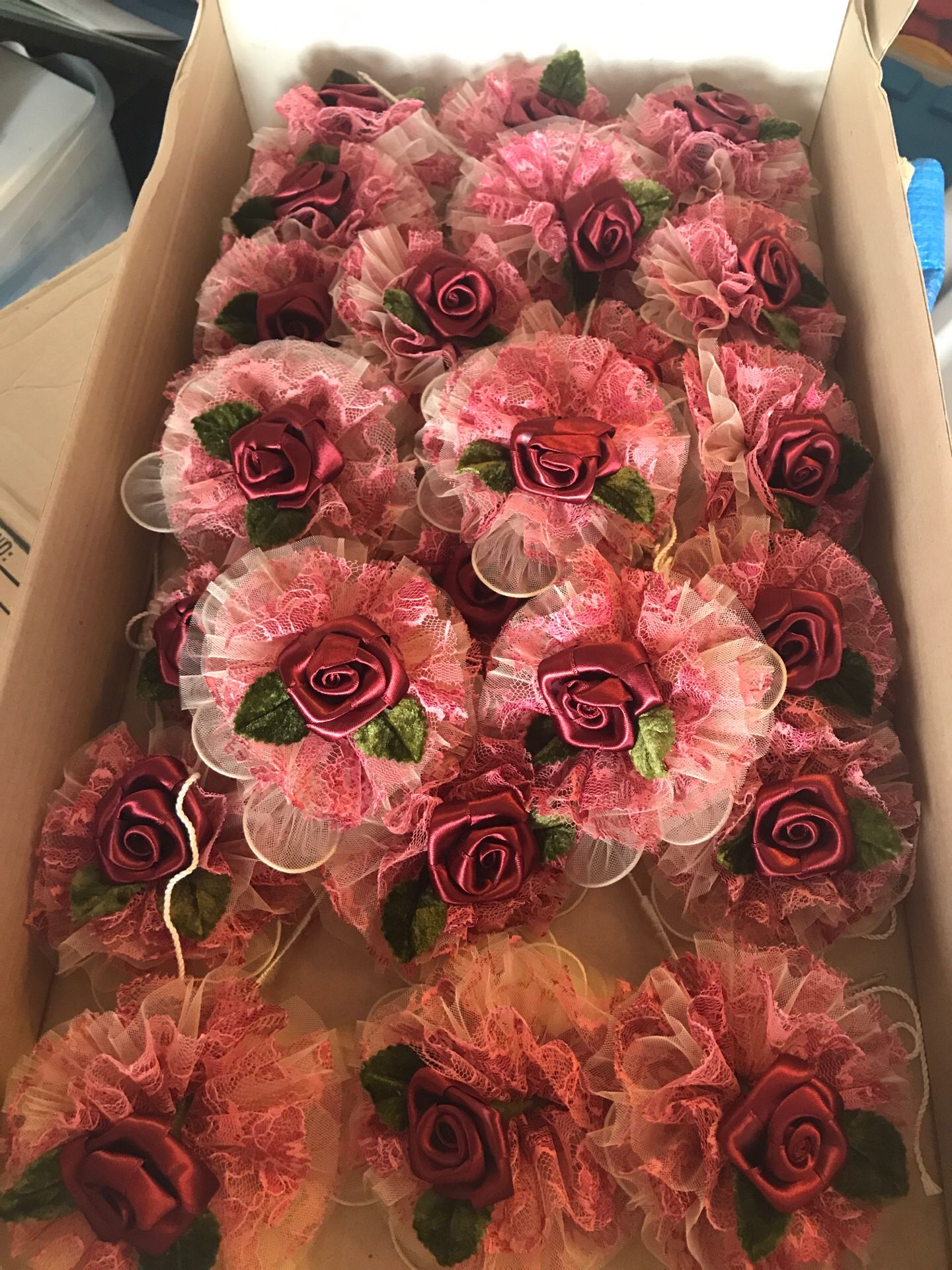 Ribbon-rose Wedding favors from Italy