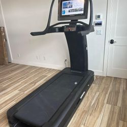 New In Box - NordicTrack x22i Commercial Treadmill 