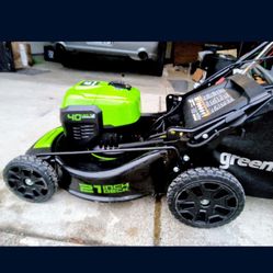 40v 5 amp Greenworks mower