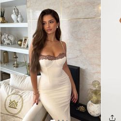 FASHION NOVA CREAM LONG DRESS