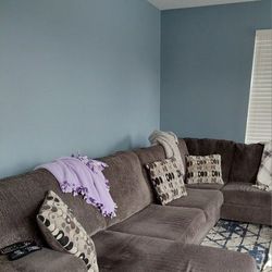 Large 3 PC. Sectional. With Oversized Ottoman 