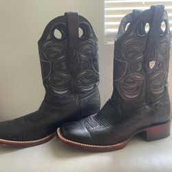 Boot size 8.5