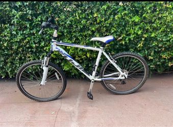 Fuji Nevada mountain bike