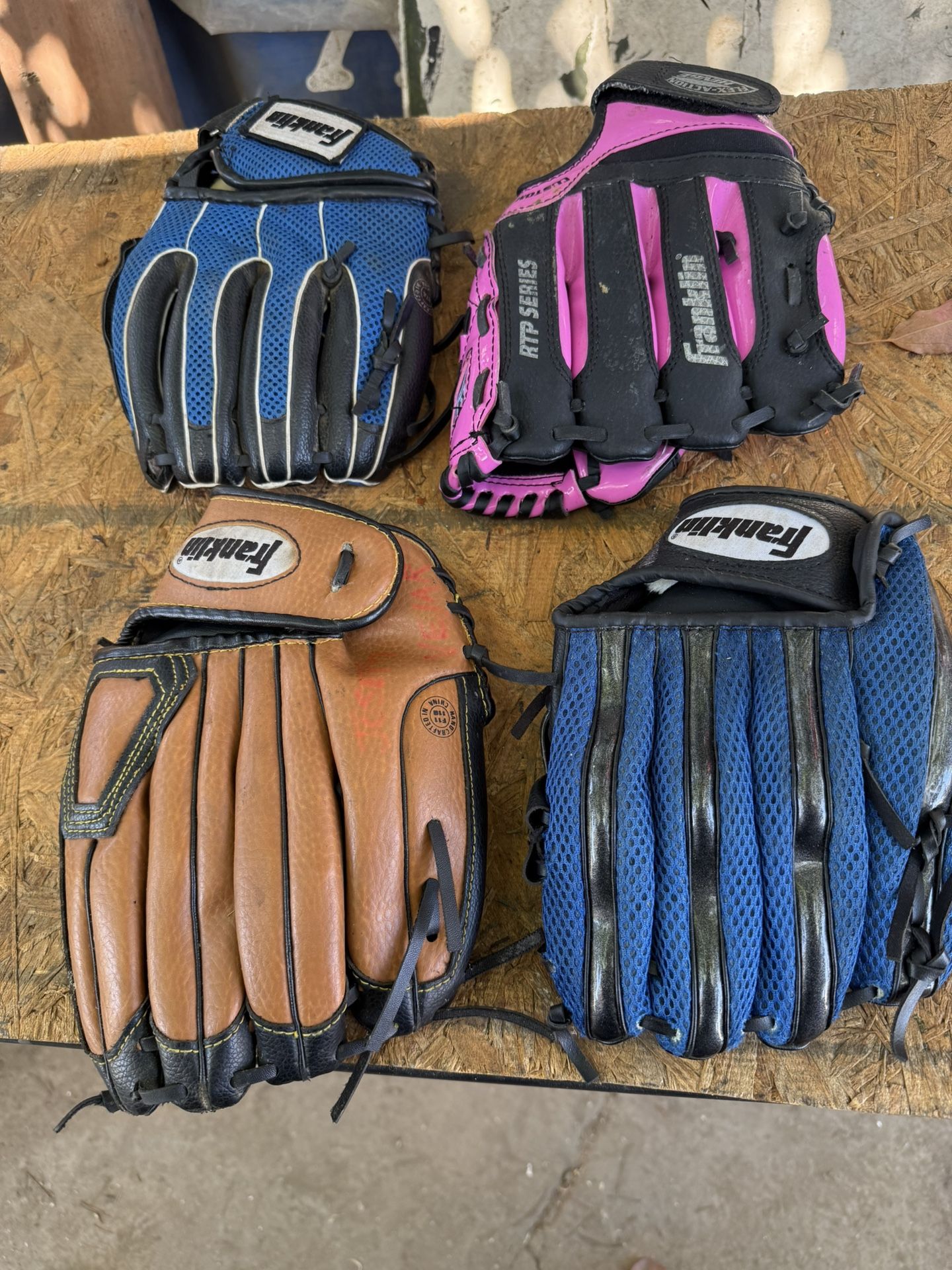 Kids Baseball Gloves