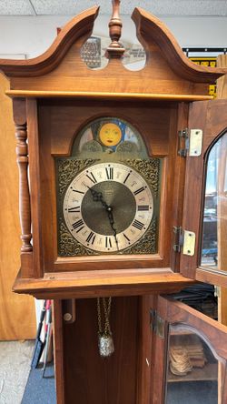 Grandfather Clock Model 100 M