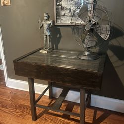 Rustic Farmhouse Table 