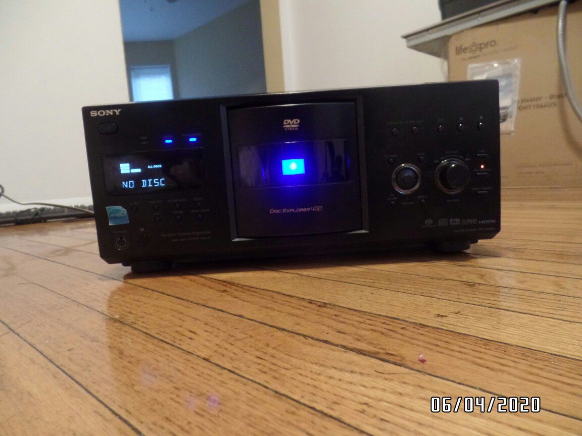 Sony DVP-CX995V 400-Disc DVD Changer - Black