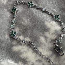 Clover Bracelet 
