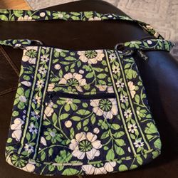 2 Vera Bradley Purses  In Perfect  Condition 