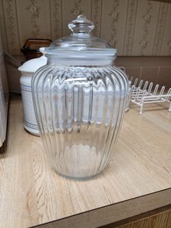 Candy jar