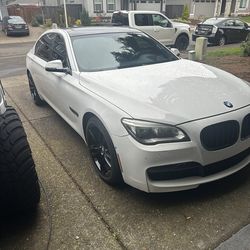 2013 BMW 750