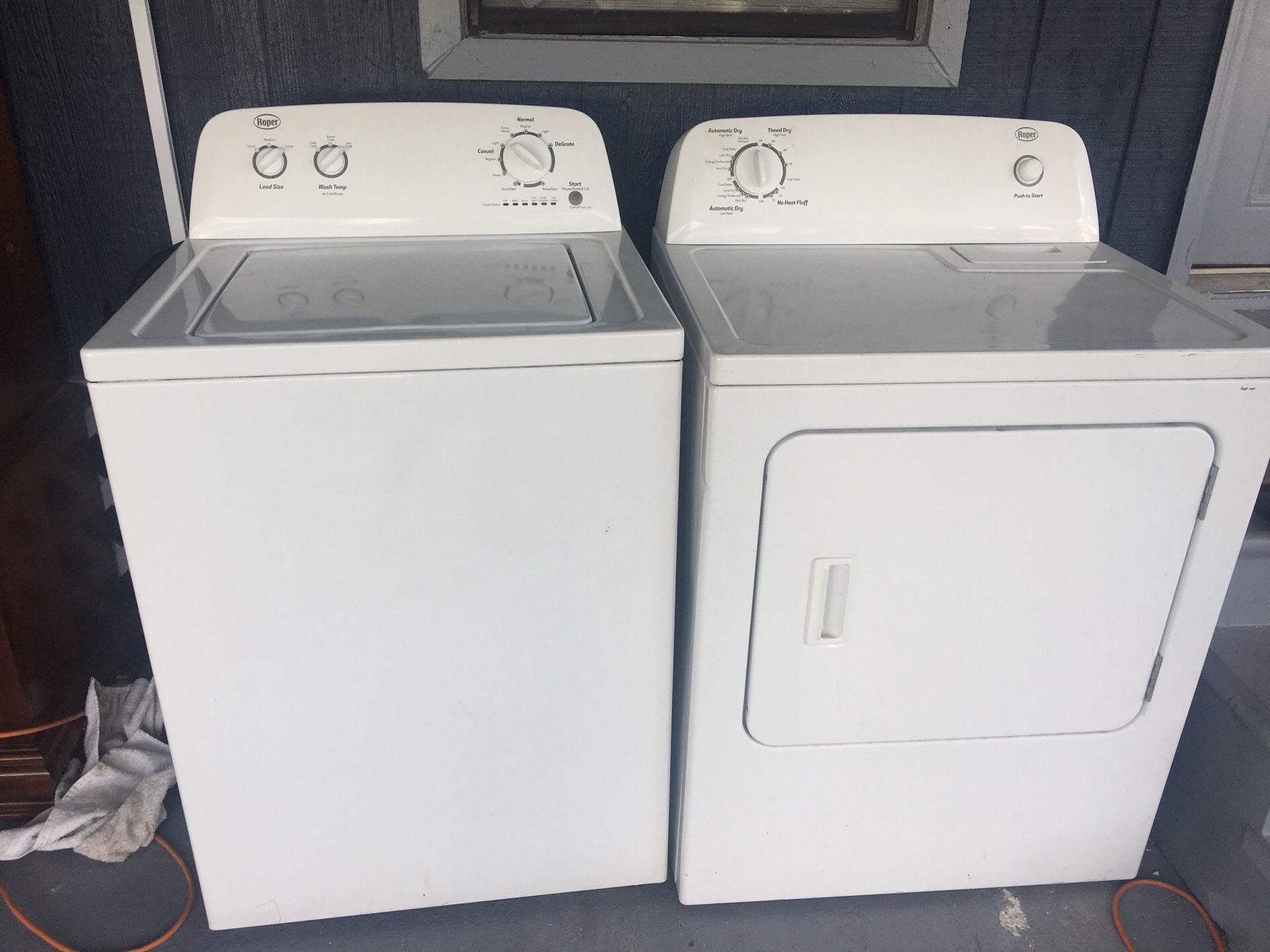 Laundry set washer and dryer like new