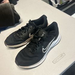 Nike DownShifter running shoes