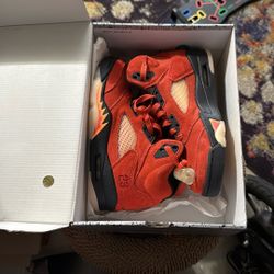 Jordan “Dunk On Mars” Retro 5