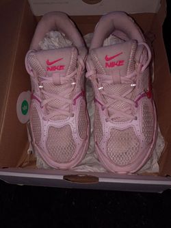 Pink Nike V5 RNR Size 3.5Y