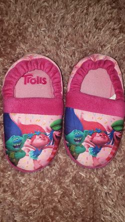 Trolls slippers