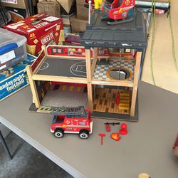 Fire Station With Truck Helicopter Play Set