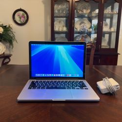 MacBook Pro  2013 13in - MacOS 15.7 Sequoia