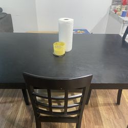 Dinning Table 