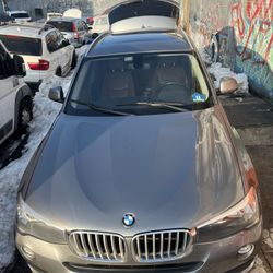 2016 CLEAN TITLE 140,000 Miles