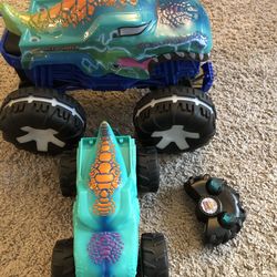 Hotwheels Wreck Rex 1:24 RC Monster Truck