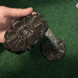 Cast iron flowers 