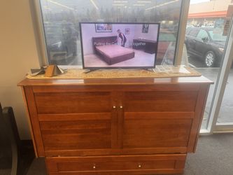 Brand New Murphy Queen cabinet Set 