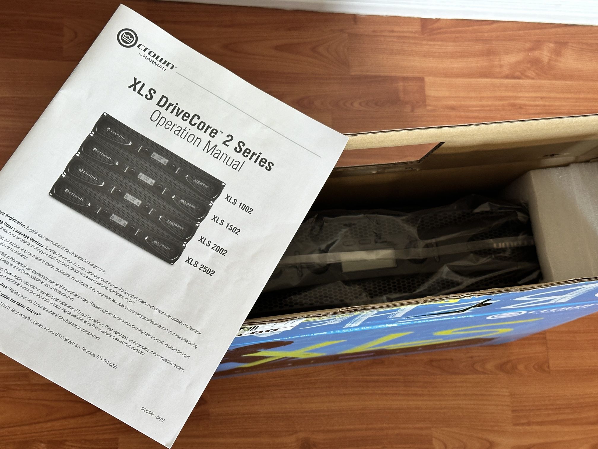 Crown XLS2002 2-Channel 650W Power Amplifier with Onboard DSP